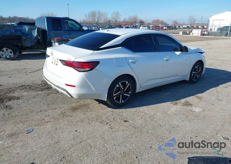 2024 Nissan Sentra Sv Xtronic Cvt z USA, uszkodzony, nr VIN 3N1AB8CV1RY374045